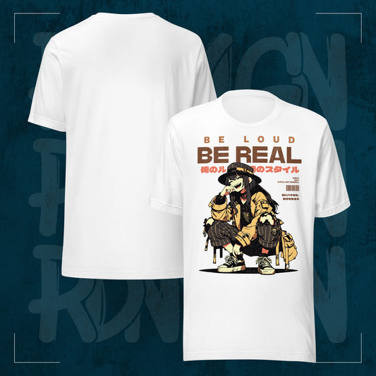Rodney Logan BE REAL weißes Regular T-Shirt mit großem Anime-Style Frontprint, japanischer Typografie und urbanem Streetwear-Design.