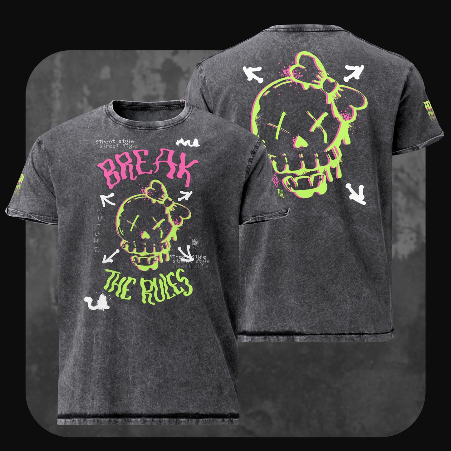 Schwarzes Denim-T-Shirt mit Front-Print "BREAK THE RULES" in Neonfarben; Rückseite mit großem, farbigem Skull mit Schleife.