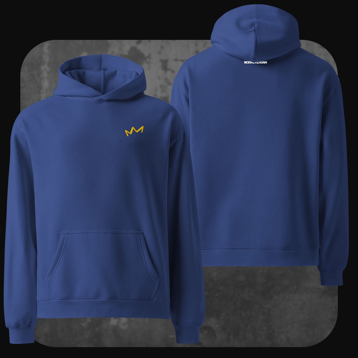 Kobaltblauer Hoodie mit dezentem gelbem Kronenlogo auf der linken Brust. Rückseite schlicht ohne Aufdruck.