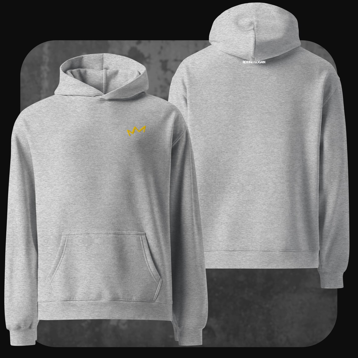 Hellgrauer Hoodie mit kleiner gelber Krone als Bruststickerei. Rückseite ohne Motiv, minimalistisch gehalten.