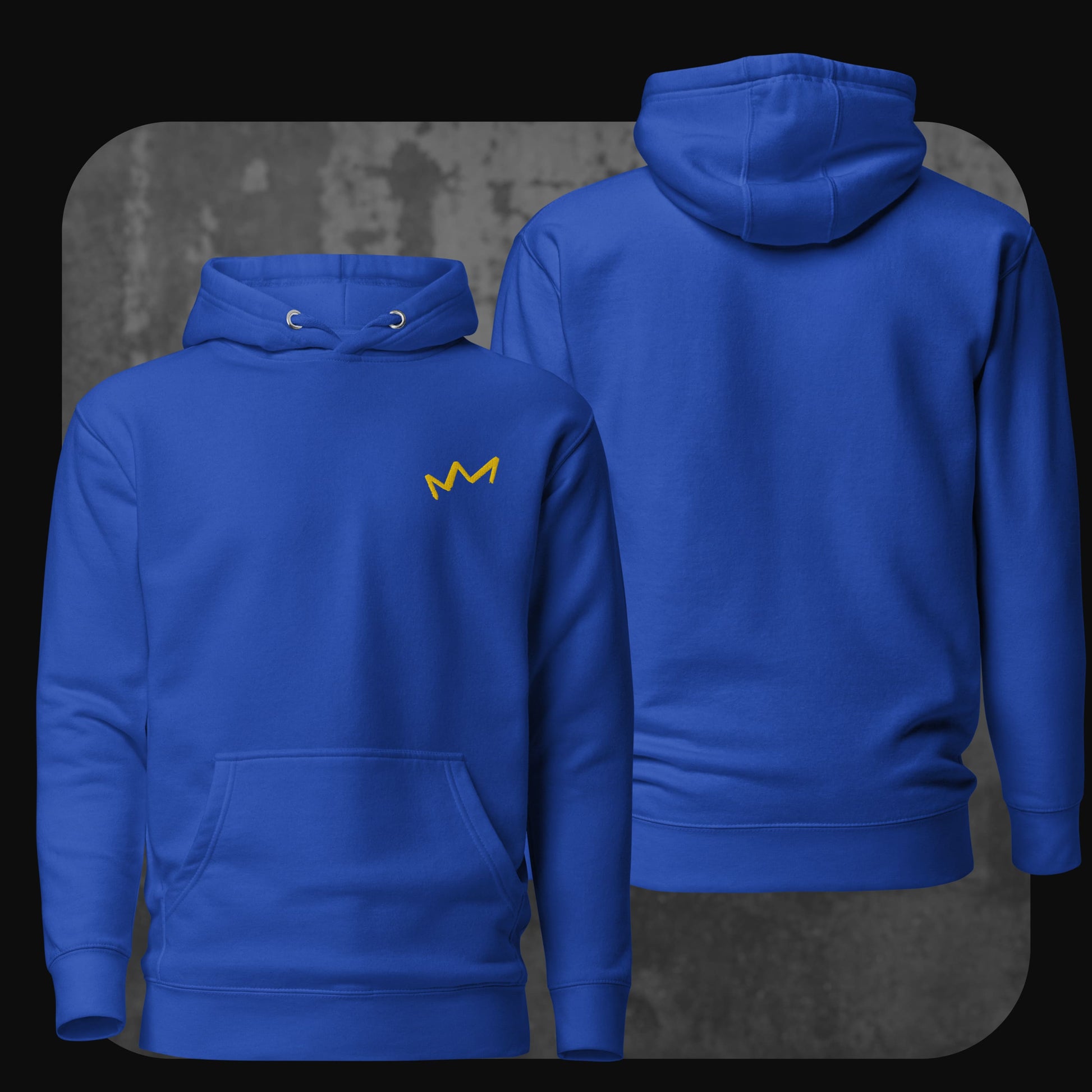 Kobaltblauer Hoodie mit kleiner gelber Krone links auf der Brust. Rückseite ohne Motiv.
