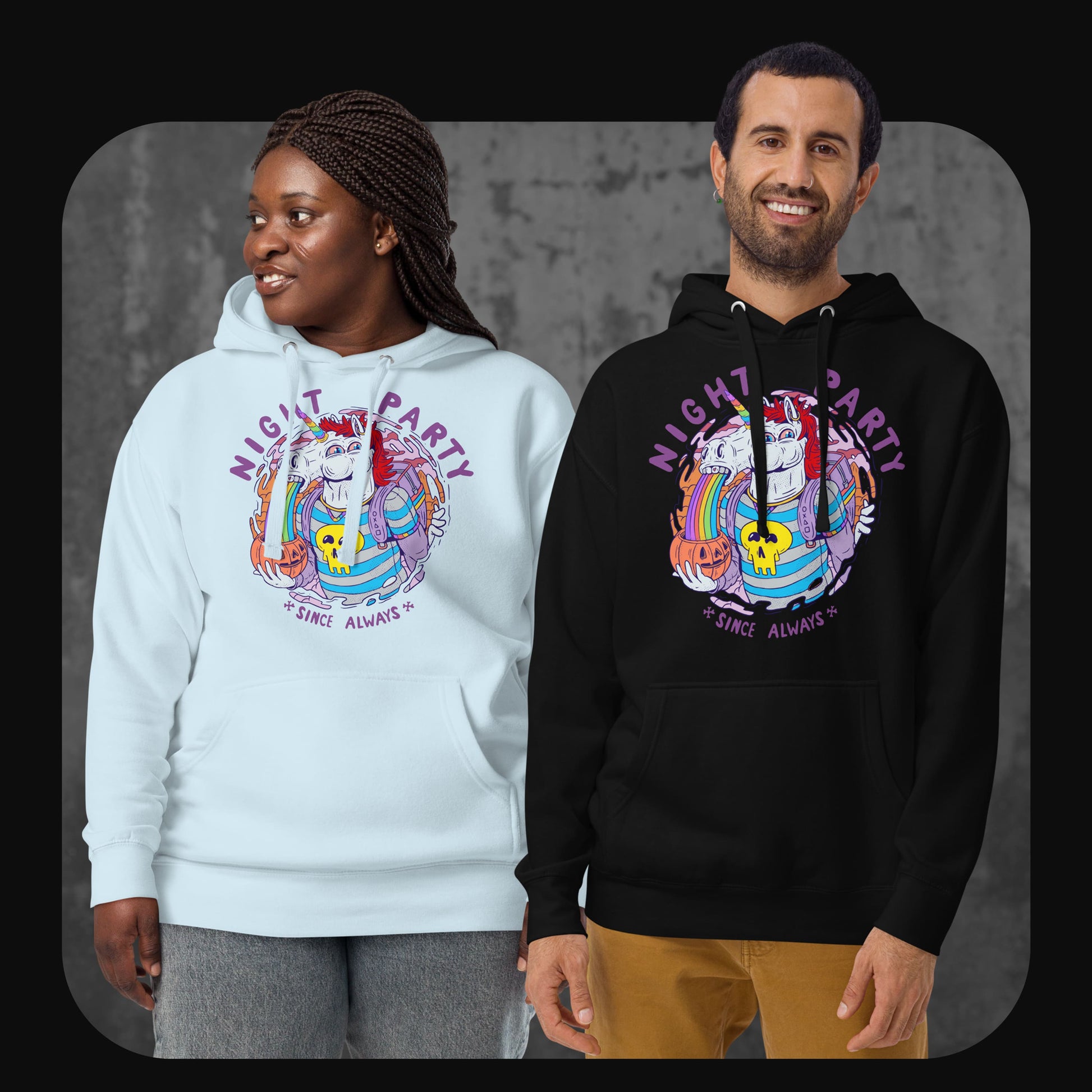 Zwei Personen tragen den Unisex Hoodie Punicorn in Schwarz und Sky Blue – auffällig, bequem, ironisch
